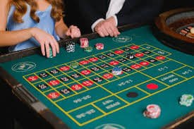erek62 platform showing live-dealer tables and sports markets interface